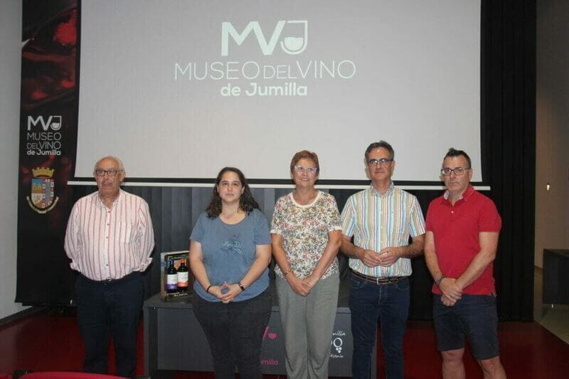 El Ayuntamiento de Jumilla firma convenios con la DOP Jumilla, Ruta del Vino y Asociación de Enólogos para la cesión del uso del Museo del Vino